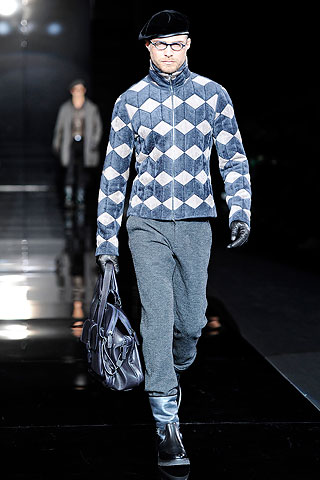 Giorgio Armani / - 2010-2011